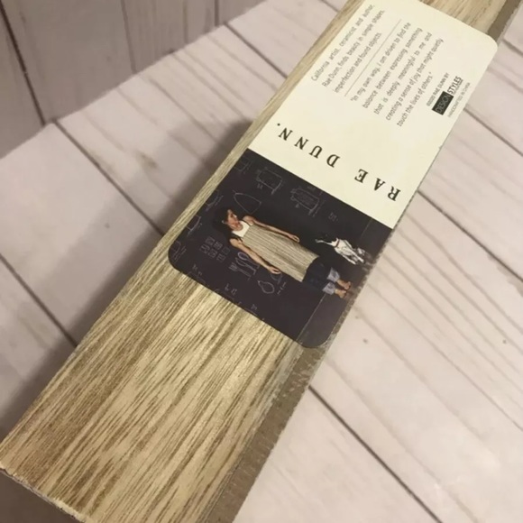 Rae Dunn Bee Kind.Frame - Picture 2 of 5